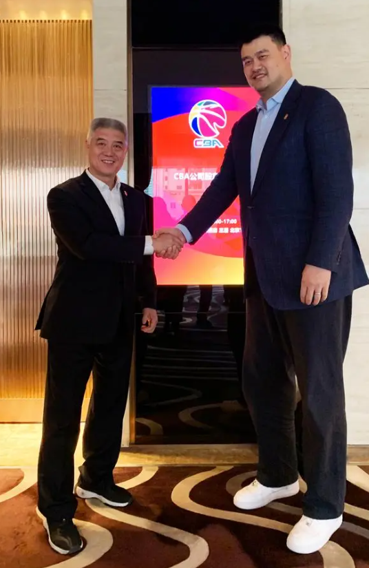 媒体人：姚明将成为新一任FIBA主席