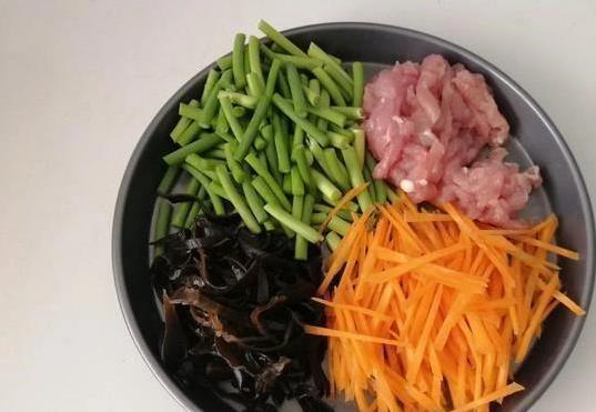鸡肉这么香，15元一斤全家抢着吃，鱼香肉丝简单又下饭