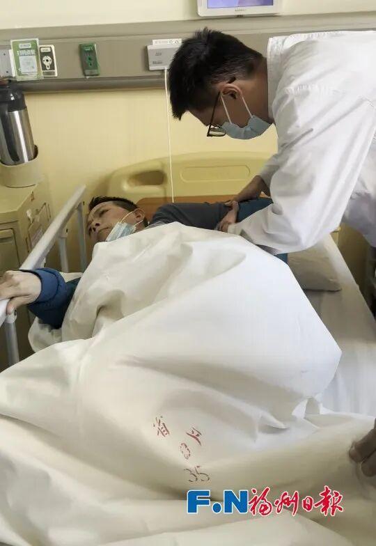 煎饼叔叔说恢复了请大家吃饼 感激好心人相助