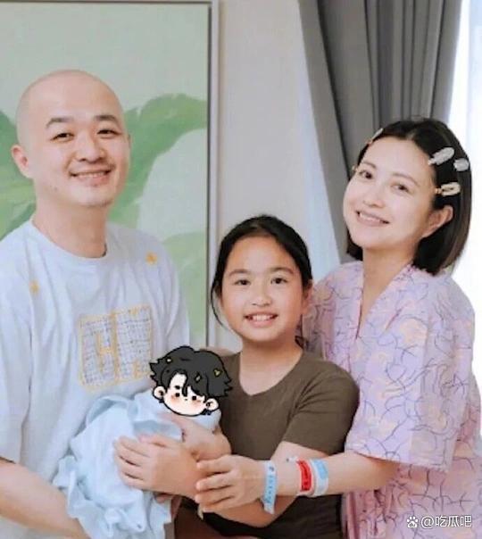 包文婧 包贝尔 深夜视频引发风波