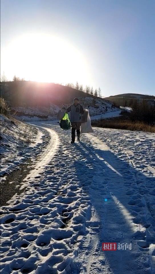 銀行員工堅持十年節(jié)假日進山撿垃圾 大青山清道夫的環(huán)保之路
