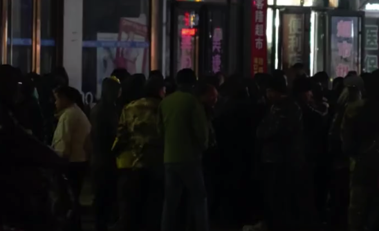 马驹桥12小时：零工求职者们如何在这里度过一天？