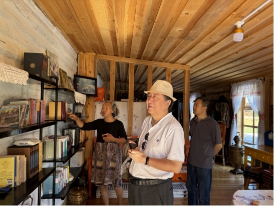 “走遍中国”:以画笔镌刻恩和小镇的独特诗韵