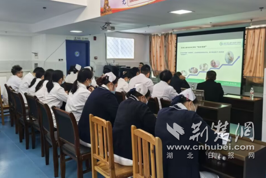 “特色”与“惠民”双轮驱动,咸丰施润医院成功破圈出彩