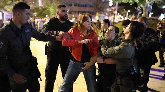 以色列反战抗议民众高喊耻辱