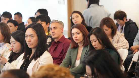 从丝路厅到世界舞台，六国大使夫人共叙“她力量”