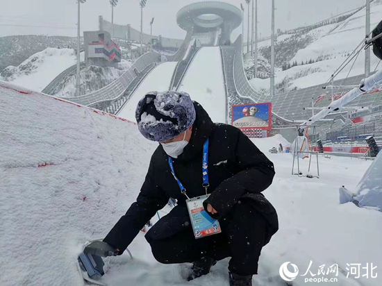 河北冬奥时间丨迎风战雪保供电