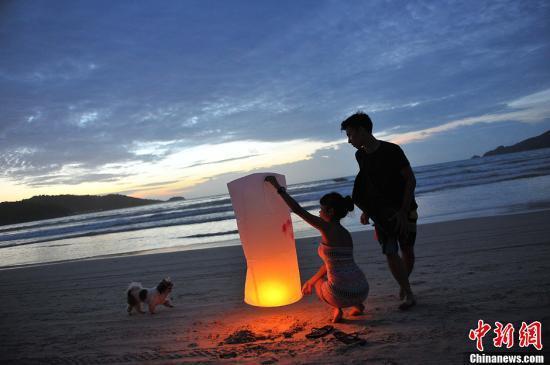 中国赴泰游客数量增加 网友：都去过普吉岛的夏天了 