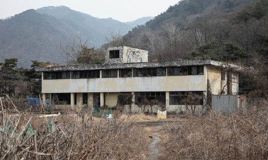 美媒揭秘韩国“基地村”：百万女性为驻韩美军提供性服务