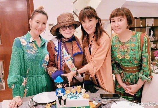 知情人称李玟疑因窒息死亡 李玟二姐喊话让知情人站出来