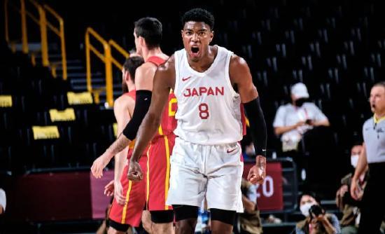 终于回来了! NBA亚洲第一大牌! 今年打成湖人的主力首发