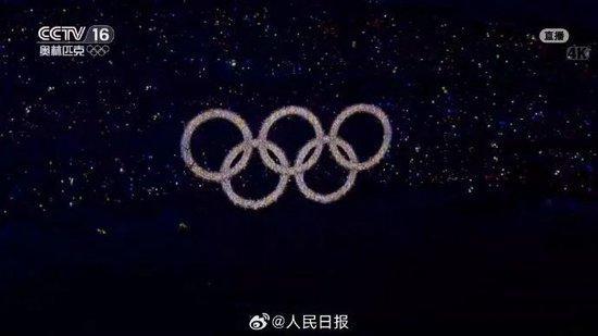 《中文亚洲爆乳无码专区》马龙奥运神图 马龙挥舞五星红旗一幕刷屏