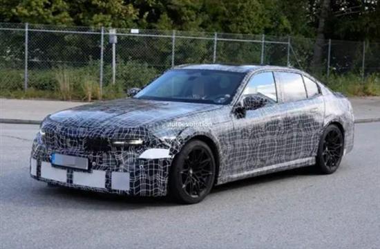 全新宝马M3实车曝光 新设计语言亮相