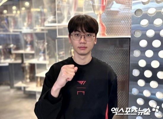 T1全员已抵京，Faker：以挑战者的心态出发，需警惕IG的“气势” 备战关键战役