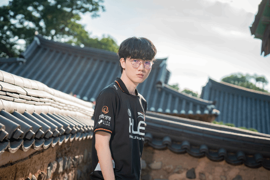 Viper让圣枪哥小心Faker T1中单不容小觑