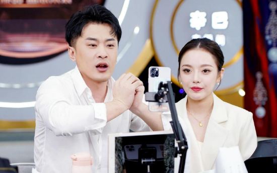 月薪过万一律降薪!辛巴退网百日,初瑞雪“铁腕”裁员,核心骨干流失 BUG