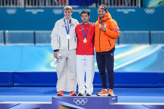 国际奥委会祝贺宁忠岩夺金+破纪录：如流星般划过