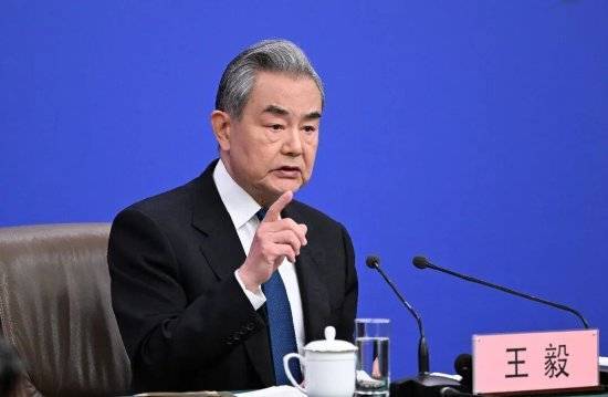 王毅几句话说清中美中俄中欧关系 展现大国担当