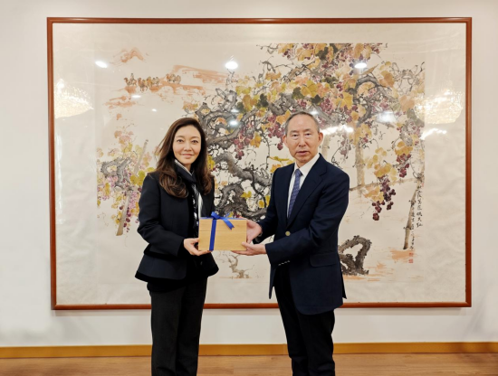 龍宇翔會見正大集團資深董事長顧問康水馨一行