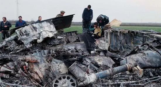 F35到底隐不隐形？“闪电航母”到底是不是航母？ 隐形战机被击中之谜