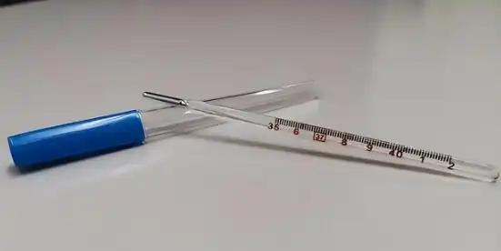 水銀體溫計(jì)將禁產(chǎn) 有人囤貨100支 懷舊與安全的碰撞