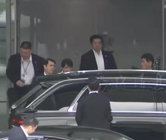 日本网友怒喷高市早苗换车 浪费纳税人钱