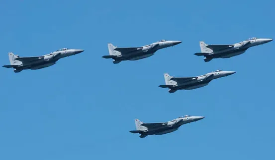 美售以24架F15战机