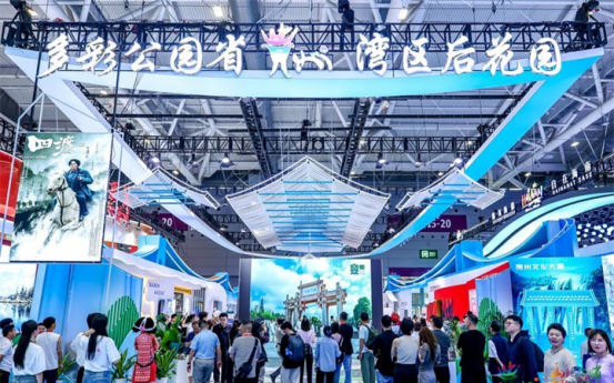 龙宇翔出席第二十二届中国（深圳）国际文化产业博览商业会