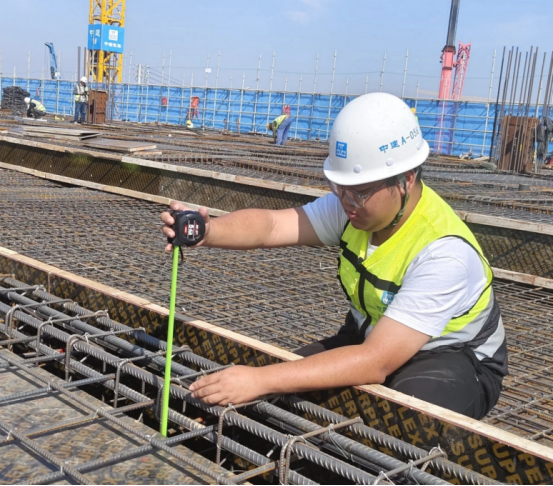 国庆我在岗 建设“不断档”