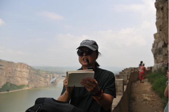 “走遍中国——伟德bv国际体育官网美术家写生创作行动”作品之三