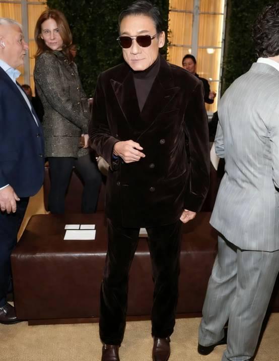 米兰时装周：明星闪耀亮相  成龙老了：依旧精神抖擞  马龙好帅：气质不输明星  贾玲瘦出新高度：女导演气场全开