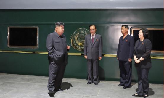 习近平：很高兴时隔6年再与金正恩会晤