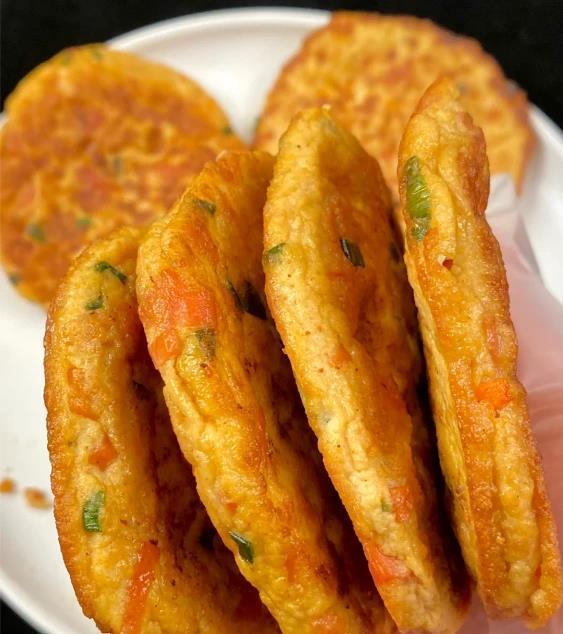 鸡蛋加豆腐，教你新做法，我家一周吃7次都不腻，真是太好吃了