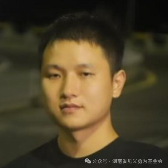 龙翱、汪国华拟被追授英雄