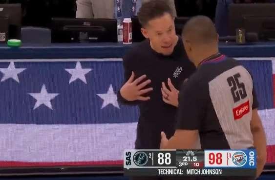 NBA西决G5现争议判罚 马刺挑战未果引发争议