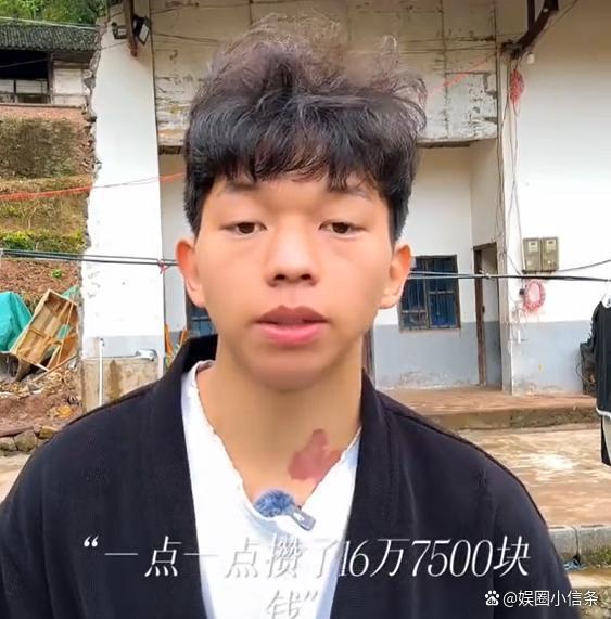 小小徐呼吁网友注意安全 婚礼现场人潮涌动