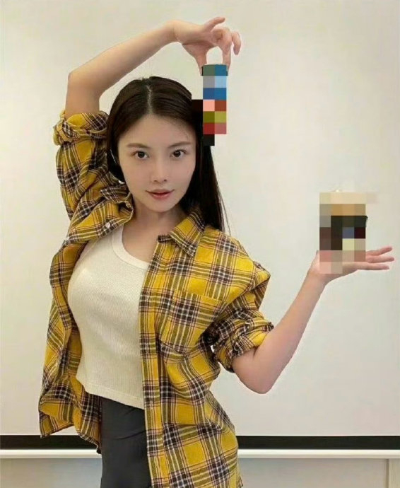 云旗模仿徐冬冬椰树姿势 全民趣味复刻热潮