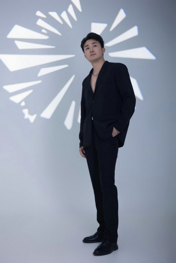 演员王成岳：演艺界的潜力男主角接班人