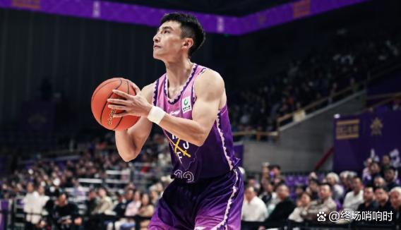 神奇！32岁老将场均2.6分仍打首发 上赛季辗转两队 因主力伤缺获机会
