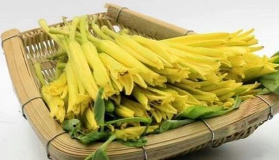 炒菜前少做这一步，四季豆菠菜有毒素，健康全家靠它救