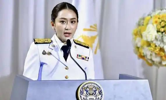 泰国女总理突遭停职背后谁在操控 政治博弈暗流涌动