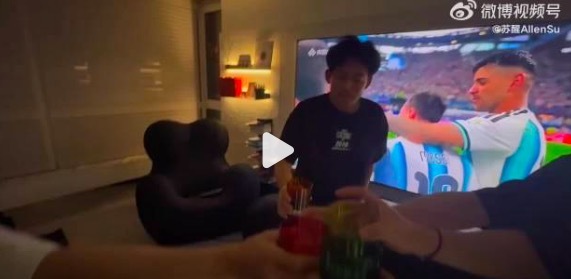 苏醒真急了！世界杯看球上头脱口吐槽