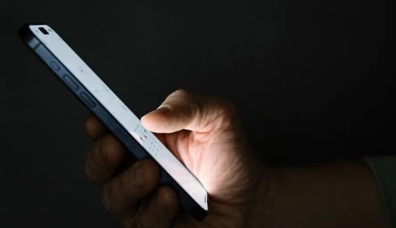 一家三口直播打赏650万 上万笔流水背后的打赏真相