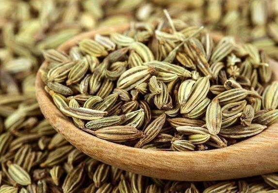 卤牛肉硬如石？加这5种香料，软嫩入味全家抢着吃