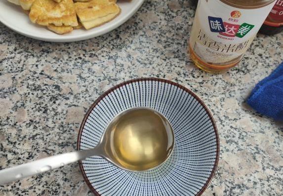 一块豆腐5块钱，做出全家抢着吃的菜，简单做法你想不到