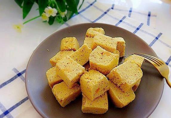 孩子挑食不用愁，10分钟自制红枣糕，入口即化营养满分