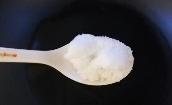 3块钱做酸辣萝卜条，脆爽开胃，腌一夜就能吃！