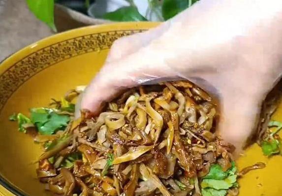 干菜比鲜菜香？5种做法让你吃到停不下来，营养还翻倍！