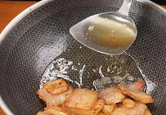 干菜比鲜菜香？5种做法让你吃到停不下来，营养还翻倍！