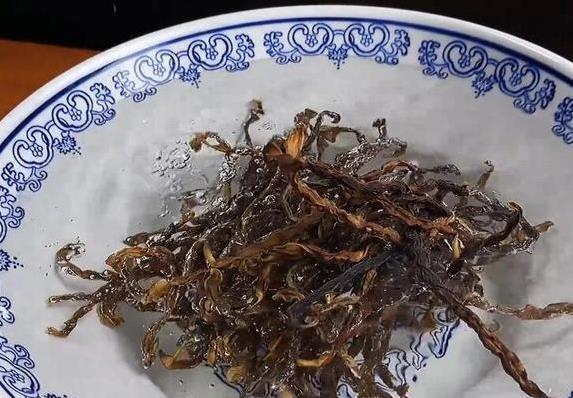 干菜比鲜菜香？5种做法让你吃到停不下来，营养还翻倍！